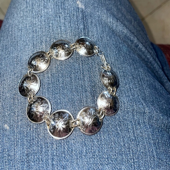 Costume Bracelet Jewelry - Silver bracket